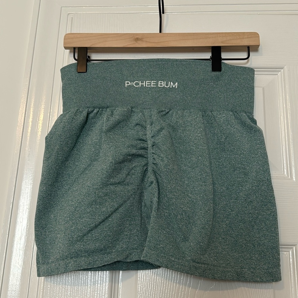 Pchee Bum Scrunch Green High-Rise Compression Bike Shorts